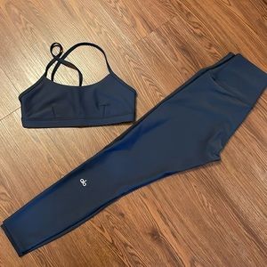 Alo ⅞ High-Waist Airlift Leggings and Airlift Intrigue Bra - Matching Set